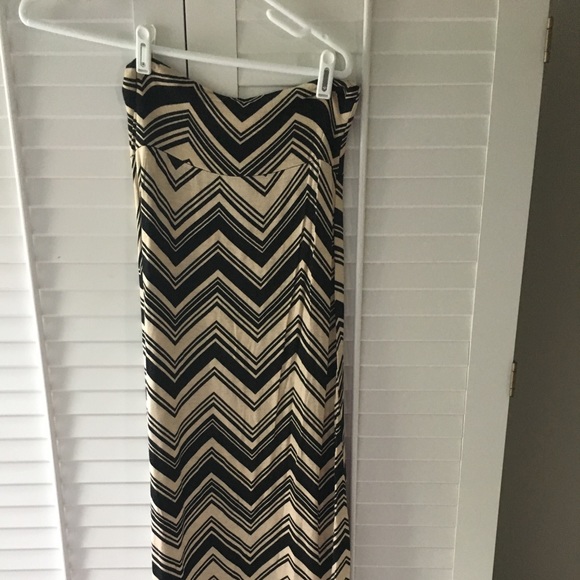 PinkBlush Black & Tan Maternity Skirt Medium - Picture 1 of 3